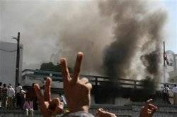 Attacks on Yemen protests continue in Sanaa 