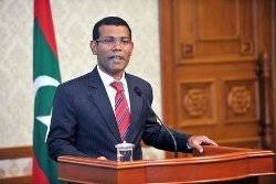 Maldives president quits after 