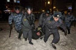 Hundreds held after anti-Putin rallies 