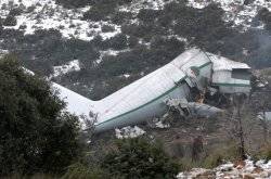 Algeria mourns plane crash victims 