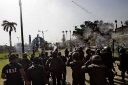 Protests near Cairo University leave one dead 