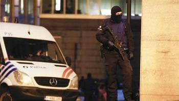 Belgium arrests 16 in late night security raids