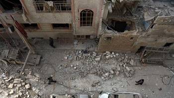 Dozens of Syrian civilians killed in air strikes