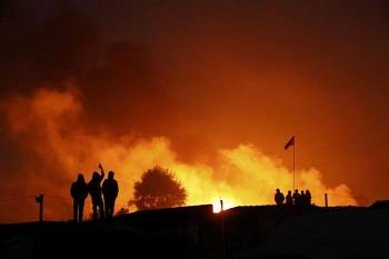 Calais Jungle: Refugees fear separation after eviction