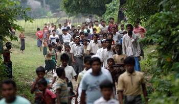 Malaysia to give jobs to Rohingya Muslim refugees