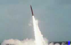 Pakistan Tests Medium Range Missile