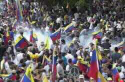 Venezuela Clashes Turn Deadly